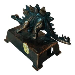 Pencil sharpener Die Cast miniature Dinosaur office collectible Vintage